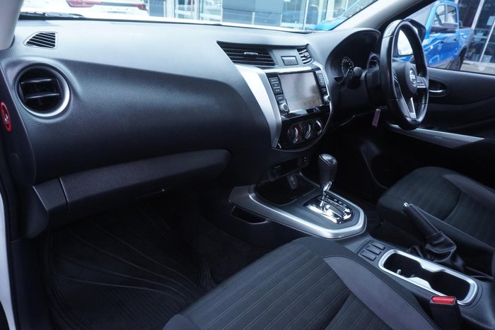 2021 Nissan Navara ST