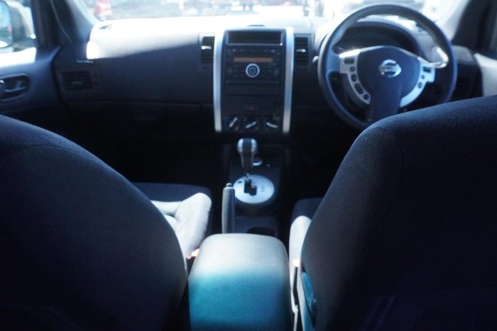 2010 Nissan X-TRAIL ST