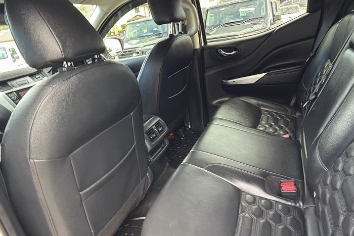 2021 Nissan Navara ST-X D23 MY21.5 4X4 Dual Range White