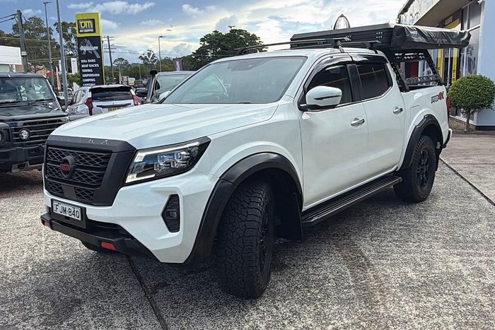 2021 Nissan Navara ST-X D23 MY21.5 4X4 Dual Range White