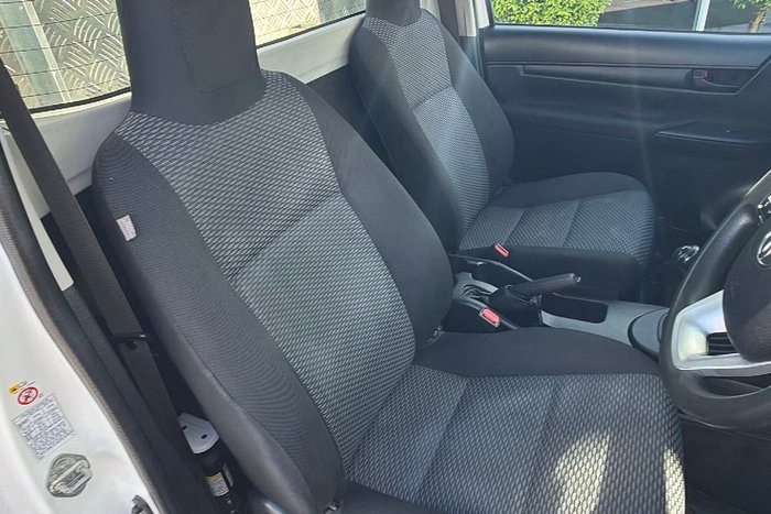 2017 Toyota Hilux Workmate TGN121R Glacier White