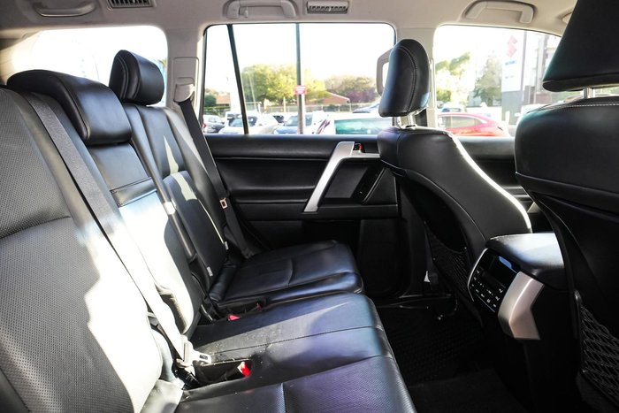 2020 Toyota Landcruiser Prado VX