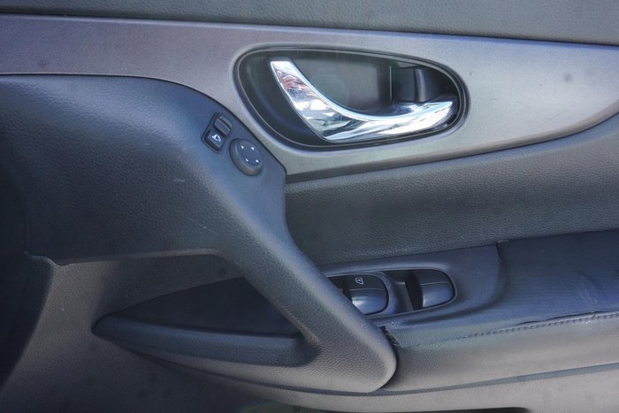 2017 Nissan X-TRAIL ST