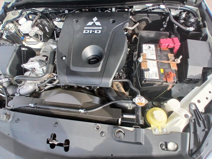 2021 Mitsubishi Triton GLX