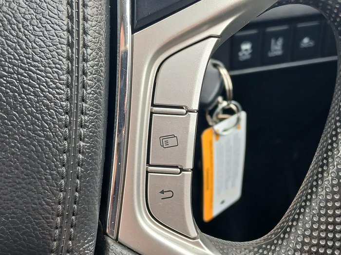 2021 Mitsubishi Triton GLX