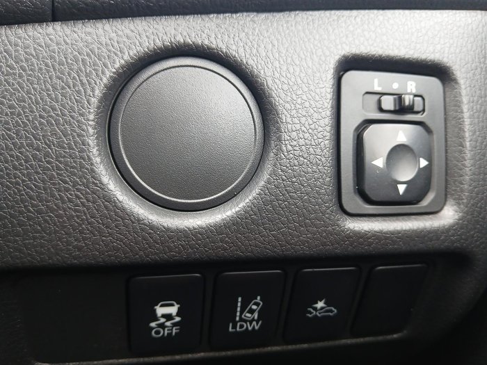 2021 Mitsubishi Triton GLX