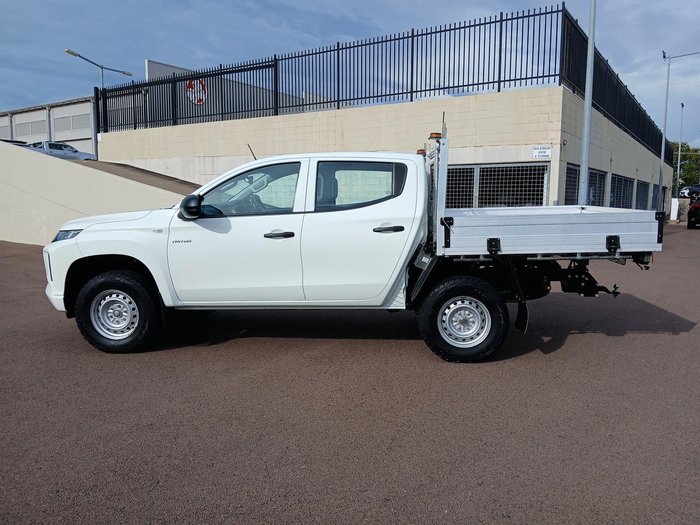 2021 Mitsubishi Triton GLX