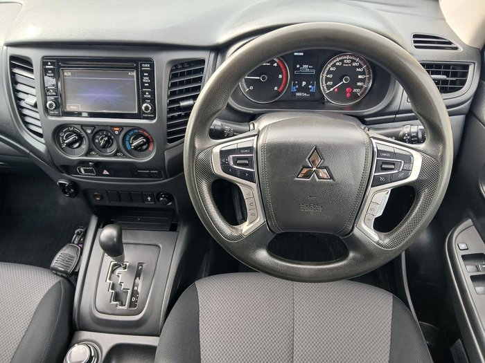 2021 Mitsubishi Triton GLX