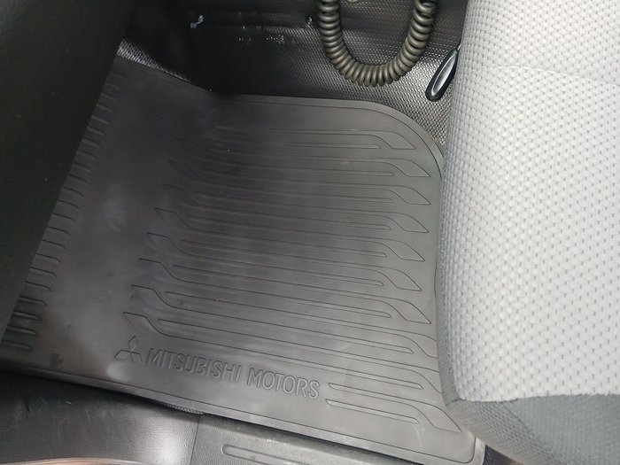 2021 Mitsubishi Triton GLX