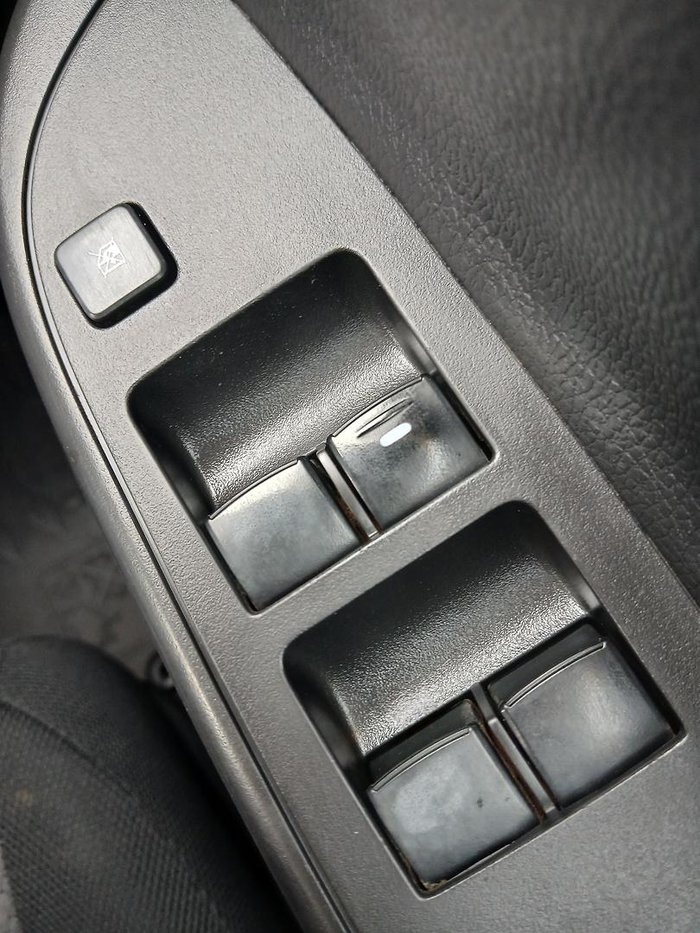 2021 Mitsubishi Triton GLX