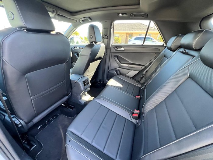 2025 Volkswagen T-Roc 140TSI R-Line