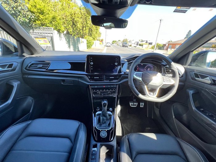 2025 Volkswagen T-Roc 140TSI R-Line