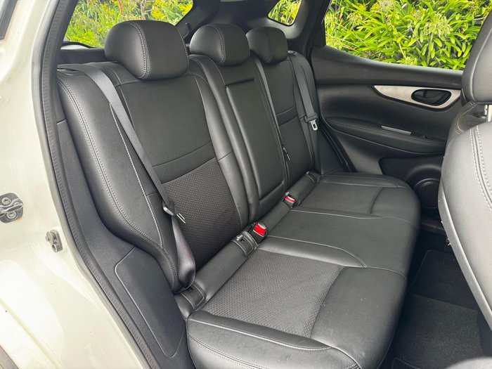 2018 Nissan QASHQAI ST-L J11 Series 2 Ivory Pearl