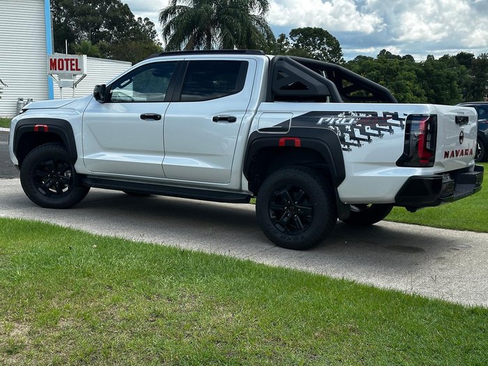 2025 Nissan Navara PRO-4X D27 MY26 4X4 Dual Range Blizzard White
