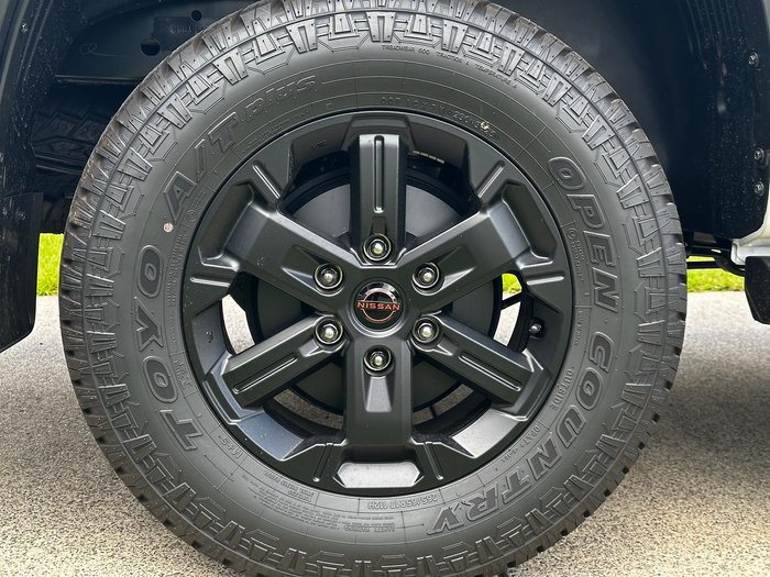 2025 Nissan Navara PRO-4X D27 MY26 4X4 Dual Range Blizzard White