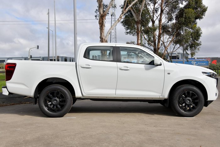 2025 Mazda BT-50 XS