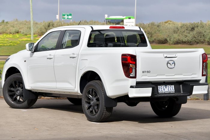 2025 Mazda BT-50 XS