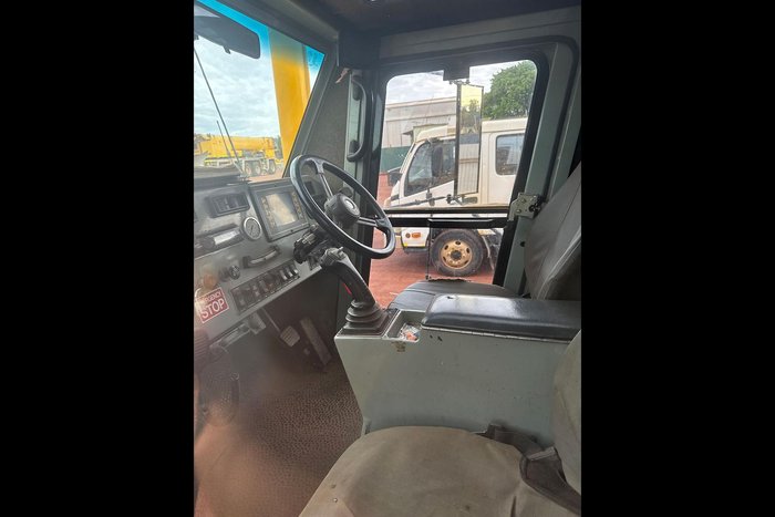 2008 FRANNA AT15 Yellow