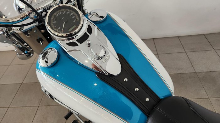 2017 Harley-Davidson Heritage Softail Classic 1690 (FLSTC) Softail White