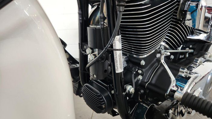 2017 Harley-Davidson Heritage Softail Classic 1690 (FLSTC) Softail White