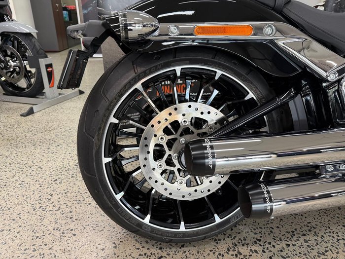 2025 Harley-Davidson Breakout 117 (FXBR) Softail Black