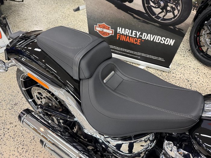 2025 Harley-Davidson Breakout 117 (FXBR) Softail Black