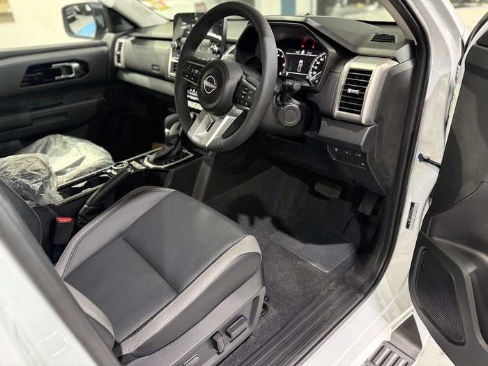 2026 Nissan Navara ST-X