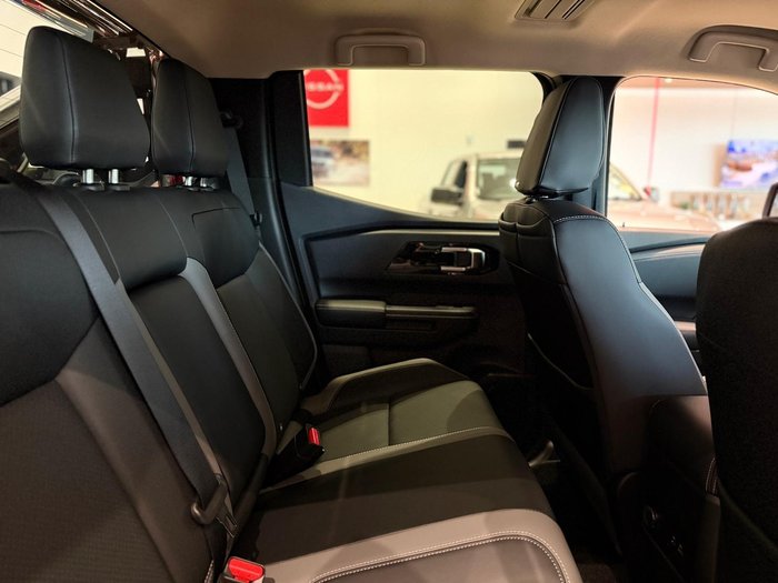 2026 Nissan Navara ST-X