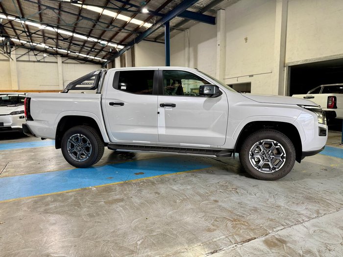 2026 Nissan Navara ST-X