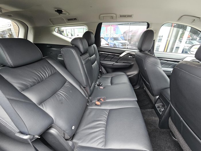 2018 Mitsubishi Pajero Sport GLS