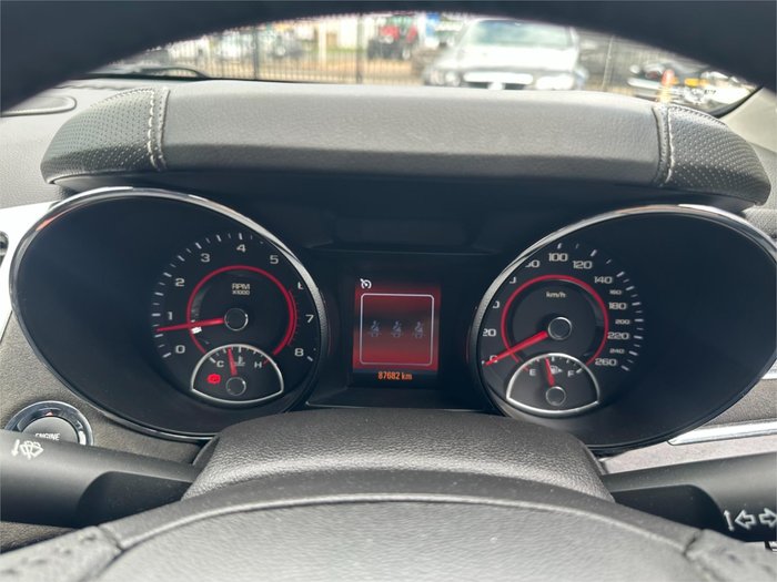 2015 HOLDEN COMMODORE SS-V VF II Green