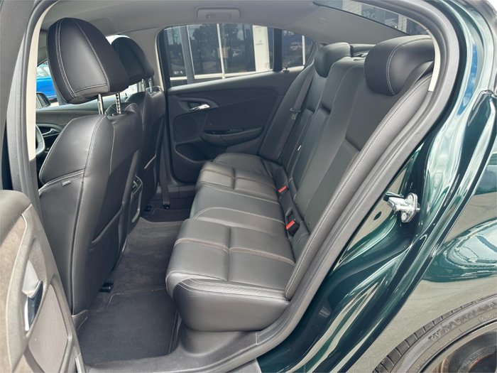 2015 HOLDEN COMMODORE SS-V VF II Green