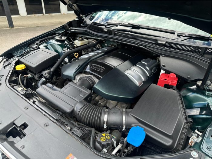 2015 HOLDEN COMMODORE SS-V VF II Green