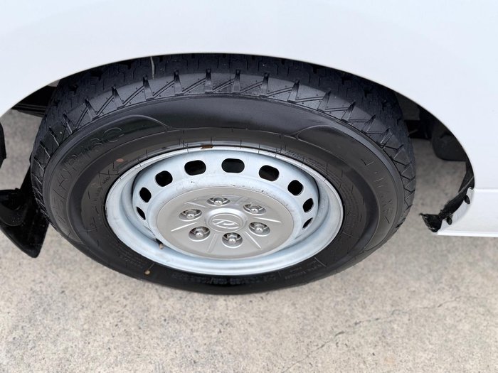 2018 Hyundai iLoad TQ3-V Series II MY18 Creamy White