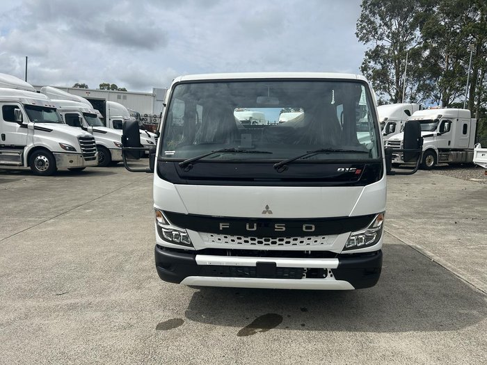 2025 Fuso Canter 815 White