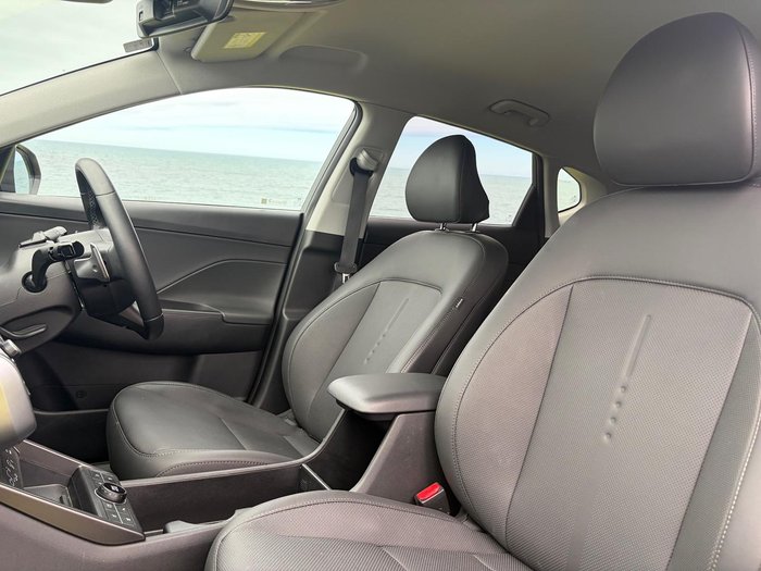 2025 Hyundai Kona Premium