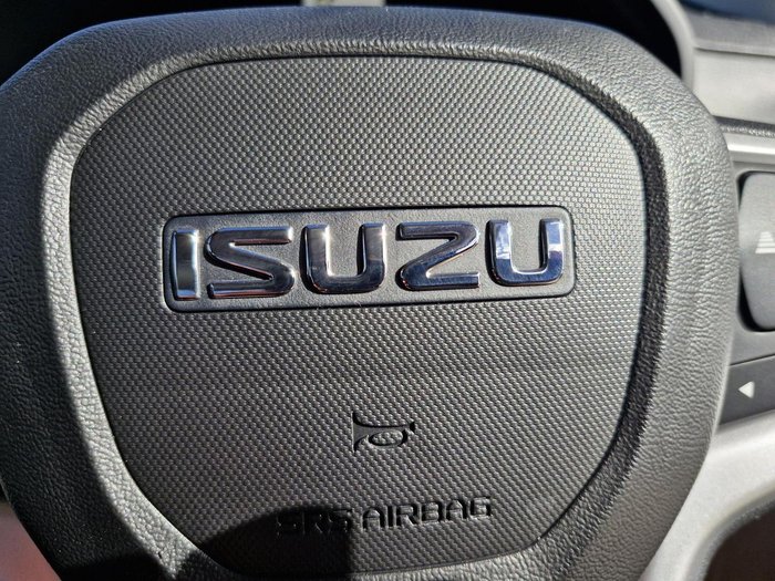 2025 Isuzu D-MAX SX