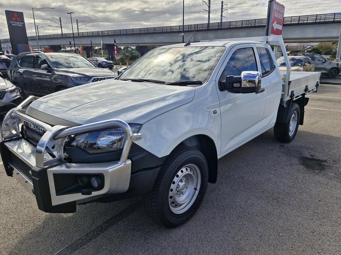 2025 Isuzu D-MAX SX