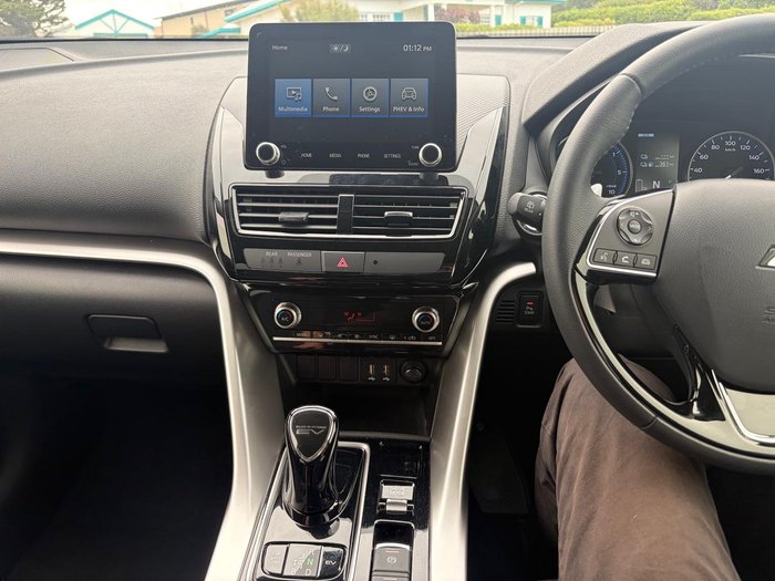 2024 Mitsubishi Eclipse Cross PHEV ES