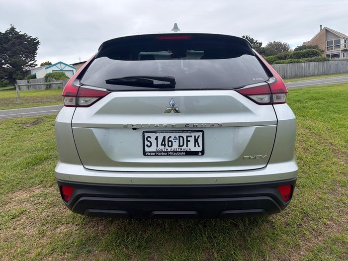 2024 Mitsubishi Eclipse Cross PHEV ES