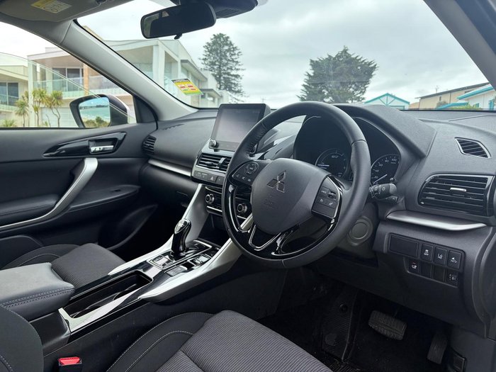 2024 Mitsubishi Eclipse Cross PHEV ES