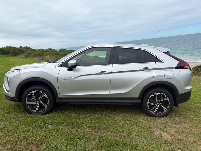 2024 Mitsubishi Eclipse Cross PHEV ES