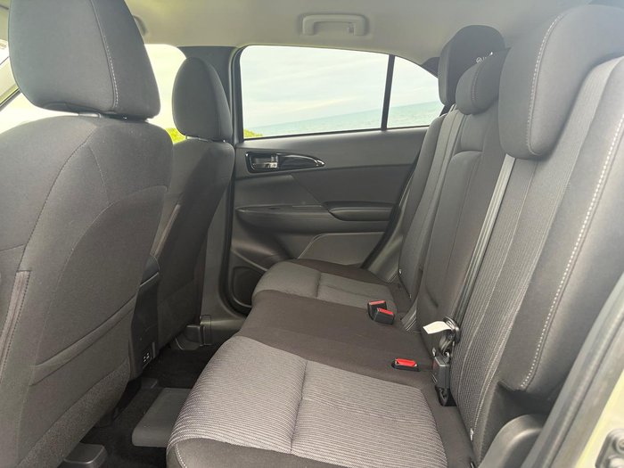 2024 Mitsubishi Eclipse Cross PHEV ES