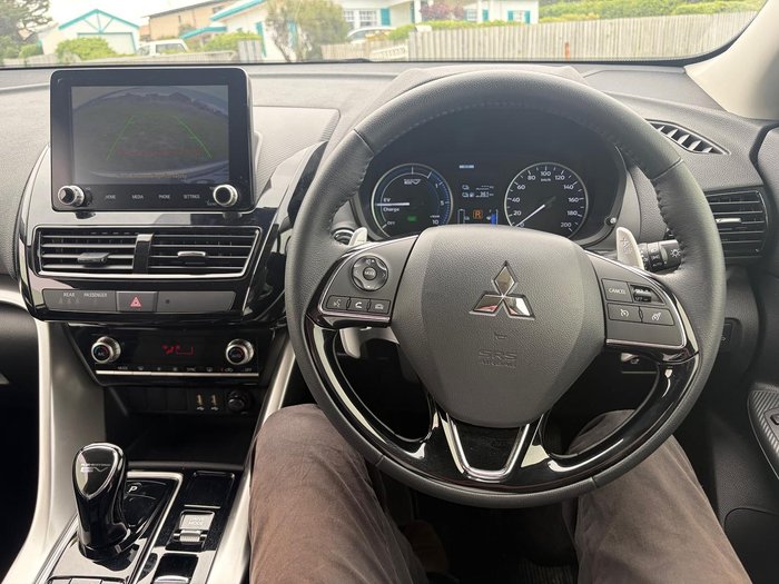 2024 Mitsubishi Eclipse Cross PHEV ES