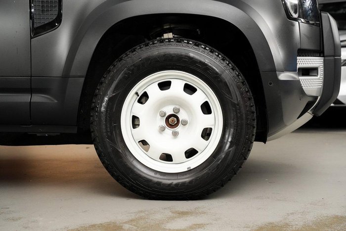 2023 Land Rover Defender 110 P300