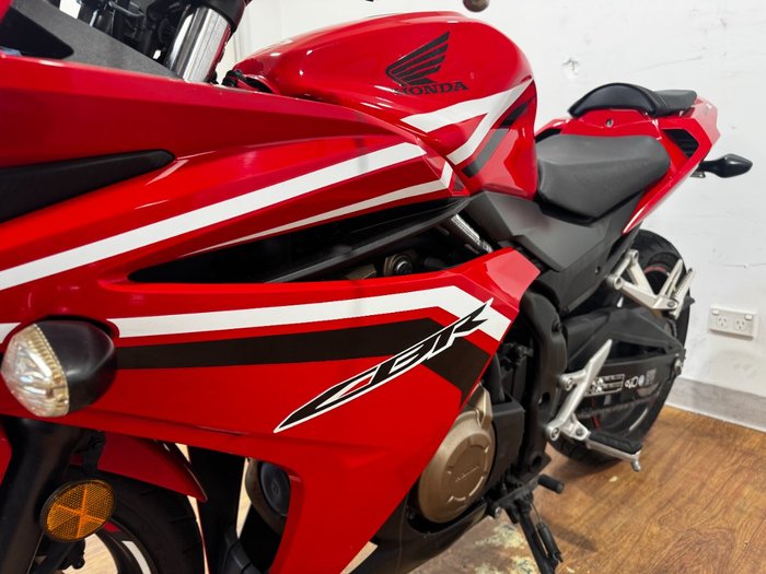 2016 Honda CBR500R RED