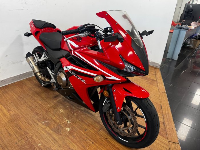 2016 Honda CBR500R RED