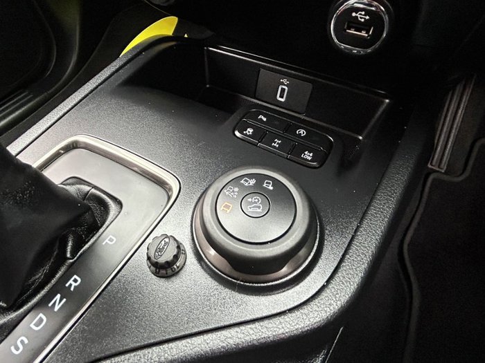 2020 FORD EVEREST TREND