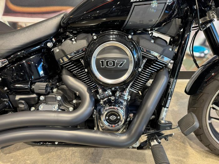 2021 Harley-Davidson Sport Glide 107 (FLSB) Softail Black