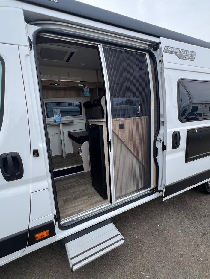 2026 Avan Applause 600-1 Single Beds